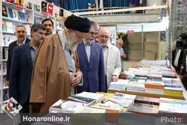 بازدید رهبر معظم انقلاب از سی و دومین نمایشگاه بین‌المللی کتاب