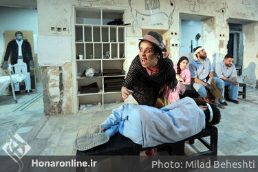 نمایش چخوف ساد (جلد اول و دوم) در بوتیک تئاتر ایران