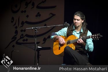 اجراي "جز و شهر" میشایل کاهر اتريشي در روز اول جشنواره موسیقی فجر