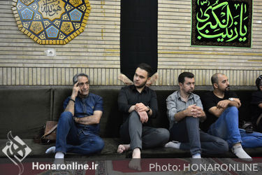 مراسم ختم زنده یاد داریوش اسدزاده در مسجد بلال