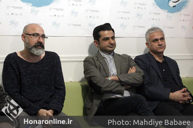 بازدید معاون هنری وزارت فرهنگ و ارشاد اسلامی از دبیرخانه سی و هفتمین جشنواره تیاتر فجر