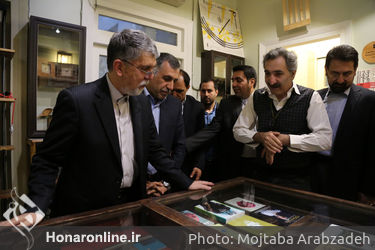 کتاب‌گردی وزیر فرهنگ و ارشاد اسلامی و معاون هنری