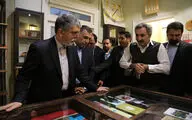 کتاب‌گردی وزیر فرهنگ و ارشاد اسلامی و معاون هنری