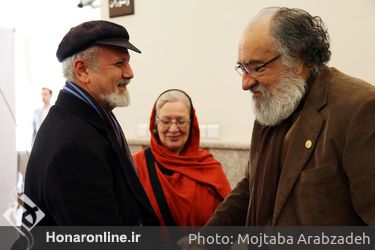 تجلیل از هنرمندان متولد دی ماه در مجتمع باغ زیبا