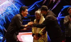 جشنواره ۲۵ به ایستگاه پایانی رسید؛ شفیعی کدکنی و شجریان تجلیل شدند