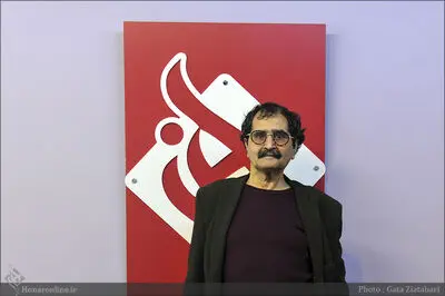 عشق‌هایی کز پی رنگی بود... | نگاهی به نمایش «فقط یک دقیقه طول می‌کشه» نوشته مسعود سمیعی به کارگردانی سیدعلی تدین صدوقی