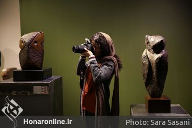 نمایشگاه مجسمه‌های سیمین اکرامی در گالری دیلمان