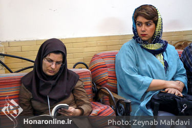نشست نقد و بررسی کتاب "من مرده بودم که هانیه عاشقم شد"