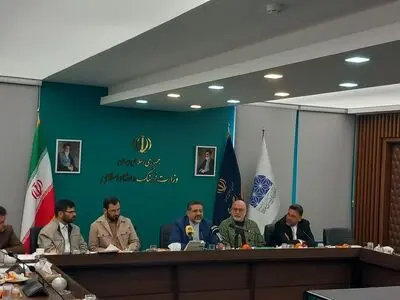 وزیر فرهنگ: فیلم با کیفیت درباره «اقبال لاهوری» می‌سازیم/   رایزن پشت میزنشین نمی‌خواهیم