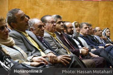 رونمایی آلبوم تاج اصفهانی در فرهنگسرای نیاوران