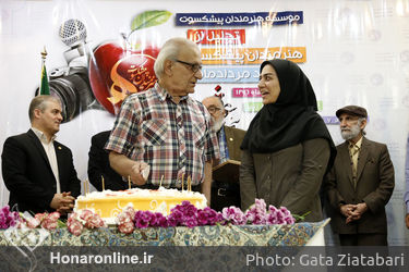 تجلیل از هنرمندان پیشکسوت متولد مردادماه 