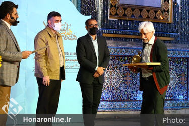  تقدیر از نویسندگان و پژوهشگران برتر در هشتمین دوره هفته هنر انقلاب