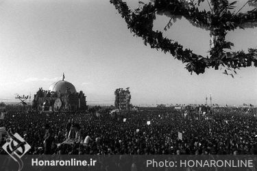 تشییع‌ امام خمینی (ره) به‌ روایت عکاس فرانسوی