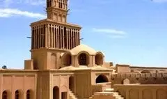 ایجاد گذر فرهنگ و هنر در بافت تاریخی ابرکوه / عمارت قجری اقامتگاه سنتی می‌شود