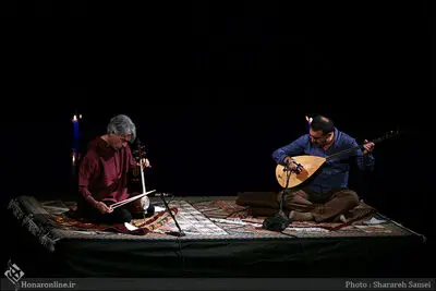 سفر به بیکران دوردست از تالار وحدت / کیهان کلهر و اردال ارزنجان روی صحنه رفتند