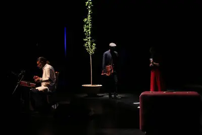 کنسرت حسین پرنیا و نازنین بیاتی در برج آزادی