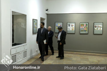 بازدید سید مجتبی حسینی از نمایشگاه تصویرگران معاصر جمهوری چک