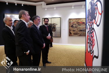 دیدار وزیر فرهنگ و ارشاد اسلامی و چهره ها از نمایشگاه هشتمین حراج تهران