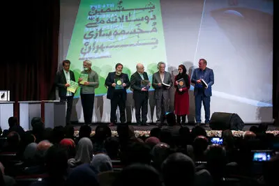 مرادخانی: تلاش کنیم هنر شرق با اسم ایران در ذهن جهانیان ثبت شود / هفتمین دوسالانه ملی مجسمه سازی تهران پایان یافت