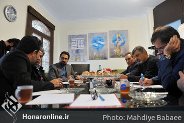 بازدید معاون هنری وزارت فرهنگ و ارشاد اسلامی از دبیرخانه سی و هفتمین جشنواره تیاتر فجر