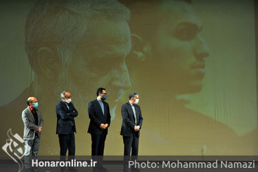 آیین پایانی نمایشگاه و جایزه عکس بنیاد رودکی « روایت سرباز » ویژه بزرگداشت اولین سالگرد عروج شهید قاسم سلیمانی»