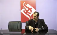 ما شاعران و آن دل‌‌نویسانِ پُرفروش! / گفت‌وگوی هنرآنلاین با رضا قنبری، شاعر و منتقد ادبی