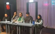 نمایش مخاطب را از سطح زندگی روزمره جدا کرده و به ذات زندگی می‌برد