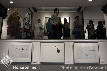 نمایشگاه گروهی عکس از 77 هنرمند در گالری ایوان