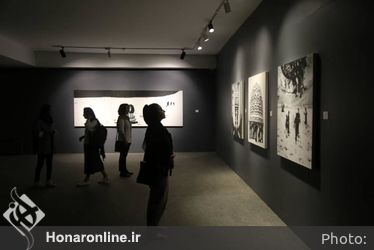 نمایشگاه آثار زاها و داوود بیات با عنوان «منظومه‌ی خسوف»  در گالری دیهیم 