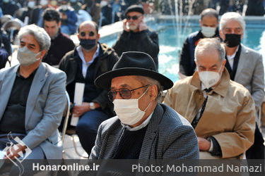 مراسم تشییع پیکر " کامبیز درمبخش " از مقابل خانه هنرمندان