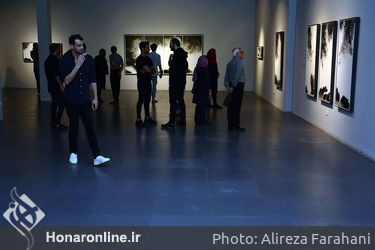 نمایشگاه نقاشی‌های آب‌مرکب پری‌یوش گنجی در گالری ایرانشهر
