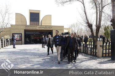 تشییع پیکر طلیعه کامران از مقابل موزه هنرهای معاصر