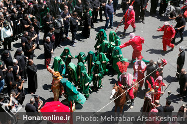 عاشورای حسینی در چهاراه گلوبندک تهران