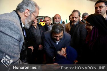 حضور اهالی فرهنگ و هنرمندان پای صندوق رای تالار وحدت