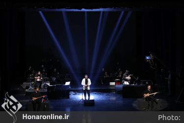 کنسرت آنلاین علیرضا قربانی خواننده موسیقی سنتی ایرانی