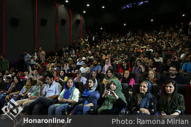 اکران فیلم "دوباره زندگی" در پردیس کوروش