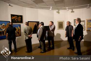 دومین بازار آثار هنری در خانه هنرمندان