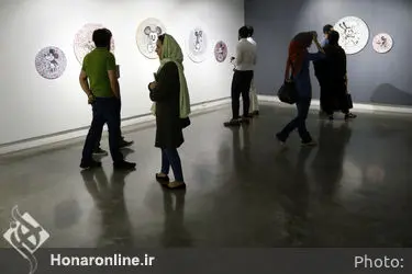 نمایشگاه نقاشی حسنا کارنما در گالری ثالث