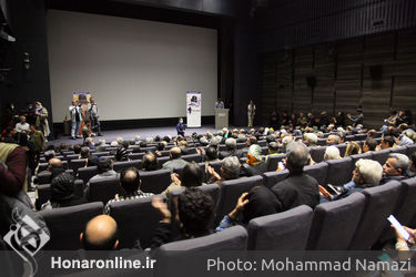 اکران مستند «ابر مرد» زندگی نامه ناصر ملک مطیعی در پردیس چارسو 