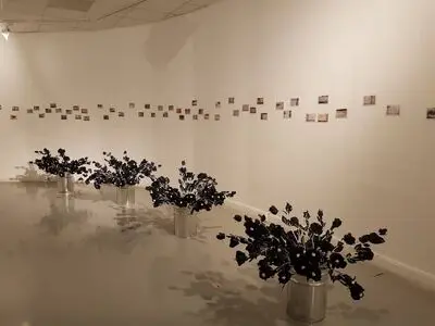 تاریخ معاصر ایران به روایت اشیاء / نگاهی به نمایشگاه "طبیعت بی‌جان ١+١٢" در خانه هنرمندان