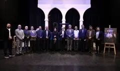 مشاور عالی وزیر و سرپرست معاونت امور هنری به تماشای نمایش «کازابلانکا» نشست