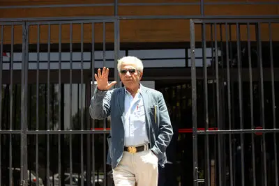 Parviz Tanavoli’s exhibition extended for one month