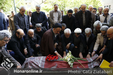 تشییع جنازه محمدابراهیم جعفری در دانشکده هنر 