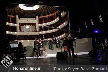 کنسرت آنلاین سالار عقیلی در تالار وحدت