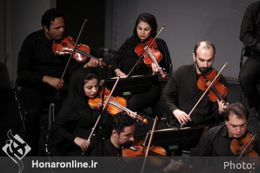اجرای ارکستر سمفونیک تهران به رهبری شهرداد روحانی در تالار وحدت