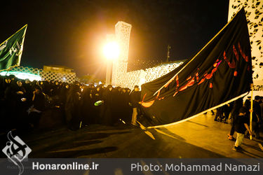 شام غریبان در میدان امام حسین (ع)