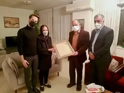 سرپرست معاونت امور هنری به منزل مهرآوران رفت