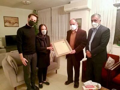 سرپرست معاونت امور هنری به منزل مهرآوران رفت