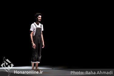 نمایش «شترمرغ»  در پردیس تئاتر شهرزاد