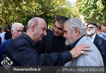 تشییع پیکر استاد محمد اسماعیلی نوازنده پیشکسوت تنبک از مقابل تالار وحدت 